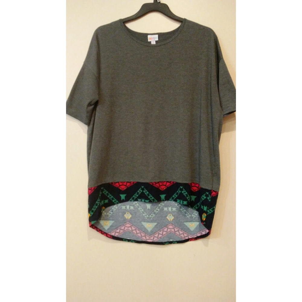 Lularoe top.